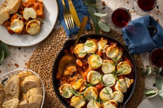 Vega pompoenstoof met geitenkaas topping - 3840x2160px